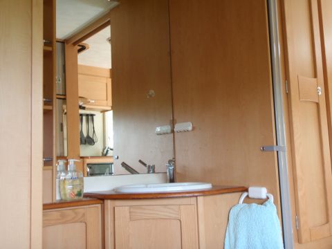 Caravan in Hautefort - Vacation, holiday rental ad # 22327 Picture #8