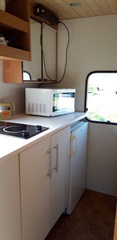 Caravan in Lespielle - Vacation, holiday rental ad # 27512 Picture #5