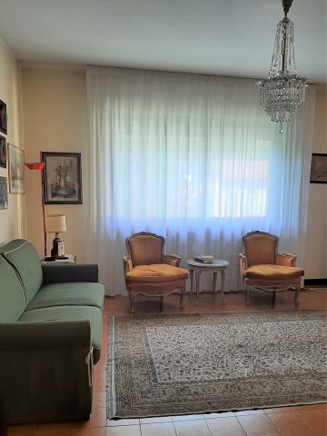 Flat in Lesa - Vacation, holiday rental ad # 34800 Picture #2