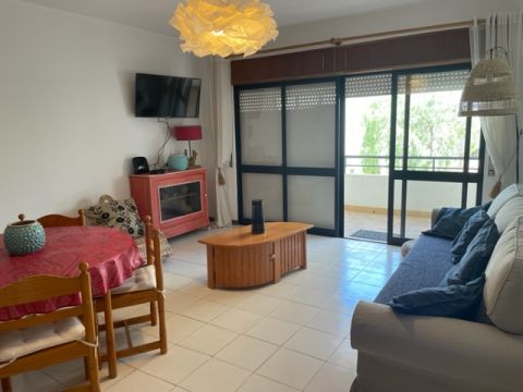 Flat in Quarteira - Vacation, holiday rental ad # 47384 Picture #1