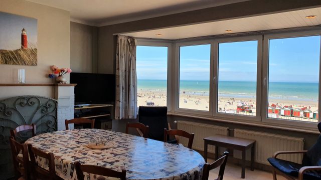 Flat in La Panne - Vacation, holiday rental ad # 49638 Picture #1