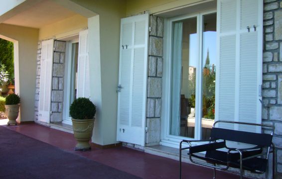 House in Antibes - Vacation, holiday rental ad # 52902 Picture #3