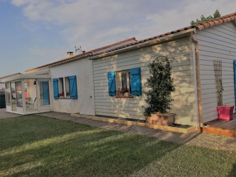 Gite in Beauvoir sur Mer - Vacation, holiday rental ad # 56948 Picture #0