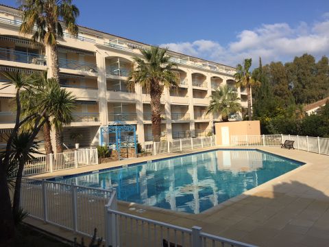 Flat in Le lavandou - Vacation, holiday rental ad # 61515 Picture #1