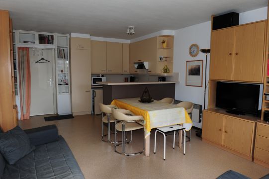 Flat in De Panne - Vacation, holiday rental ad # 62556 Picture #3