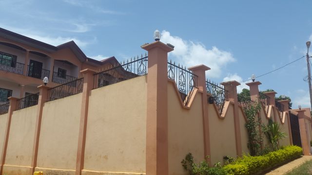 Haus in Yaound - Anzeige N  62824 Foto N1
