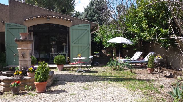 Gite in La tour d'aigues - Vacation, holiday rental ad # 63027 Picture #1