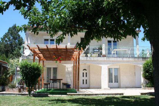 Flat in Camaret sur Aigues - Vacation, holiday rental ad # 63624 Picture #0