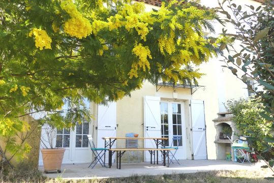 Flat in Pierrevert - Vacation, holiday rental ad # 65179 Picture #0