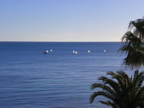 Flat in Bandol - Vacation, holiday rental ad # 65389 Picture #0