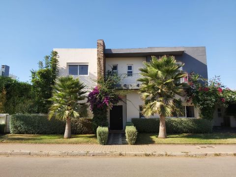 Talo (miss) Casablanca - Ilmoituksen yksityiskohdat:66123 Kuva nro0