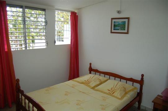 Bungalow in Le Gosier - Vacation, holiday rental ad # 1010 Picture #3