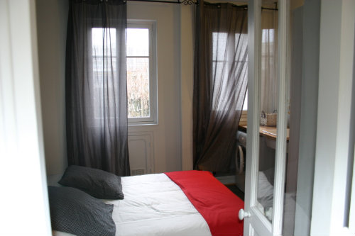 Flat in Paris - Vacation, holiday rental ad # 11679 Picture #4 thumbnail