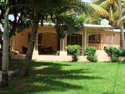Bungalow in Flic en Flac - Vacation, holiday rental ad # 11753 Picture #0