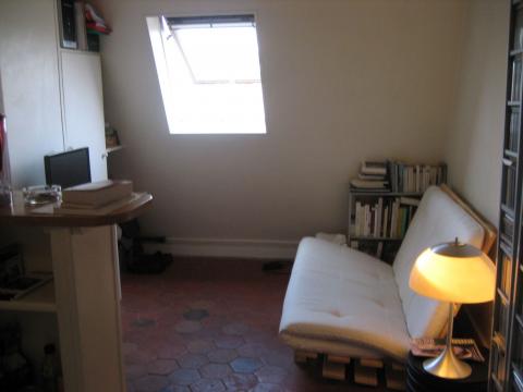 Studio in Paris - Vacation, holiday rental ad # 12208 Picture #0