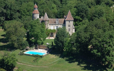 Castle in Beaugas - Vacation, holiday rental ad # 12325 Picture #0 thumbnail