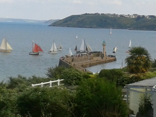 Gite  Binic etables sur mer pour  3 •   avec terrasse 