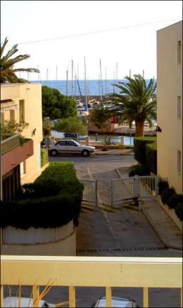 Flat in Carqueiranne - Vacation, holiday rental ad # 1509 Picture #0