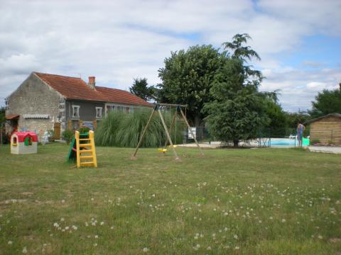 Gite in Saint fort sur gironde - Vacation, holiday rental ad # 1690 Picture #3
