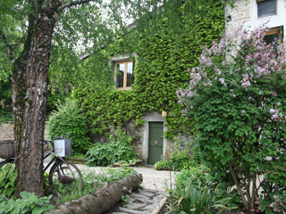 Maison  Treffort-cuisiat pour  2 •   avec terrasse 