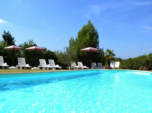 Gite avec piscine chauff - A 8 kms de Carcassonne dans village Piscin...