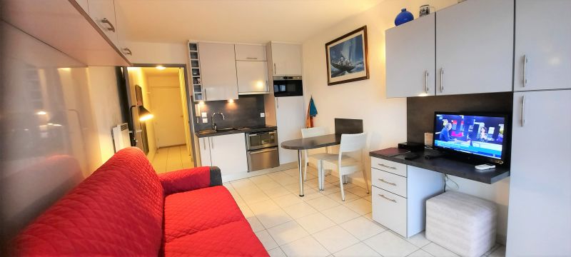 Studio in Antibes - Vacation, holiday rental ad # 3910 Picture #3