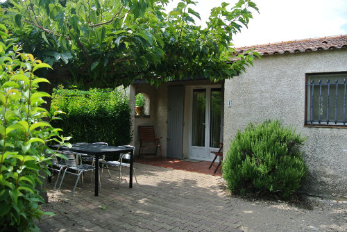 Maison  Fontvieille pour  4 •   avec piscine partage 