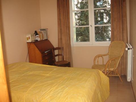 Flat in Aix-en-provence - Vacation, holiday rental ad # 4627 Picture #3 thumbnail