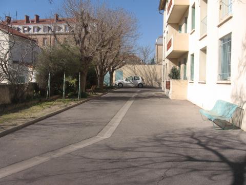 Flat in Aix-en-provence - Vacation, holiday rental ad # 4627 Picture #5 thumbnail