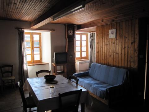 House in Buzan - Vacation, holiday rental ad # 4652 Picture #2 thumbnail