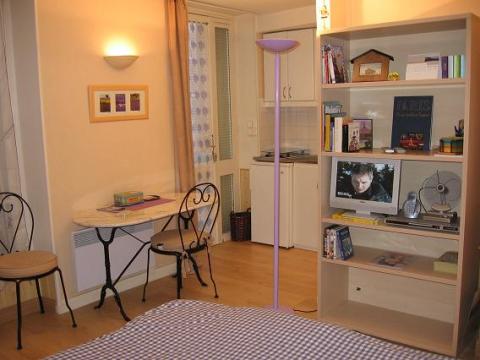 Studio in Paris - Vacation, holiday rental ad # 4722 Picture #1 thumbnail