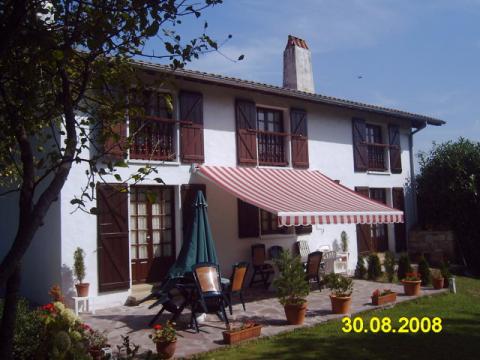 House in Sare - Vacation, holiday rental ad # 5257 Picture #0