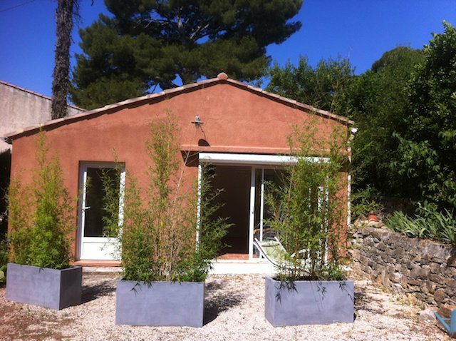 Chalet  La ciotat pour  4 •   cour 