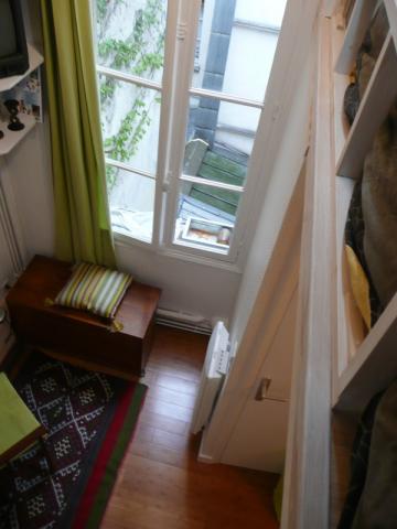 Studio in Paris - Vacation, holiday rental ad # 5927 Picture #3