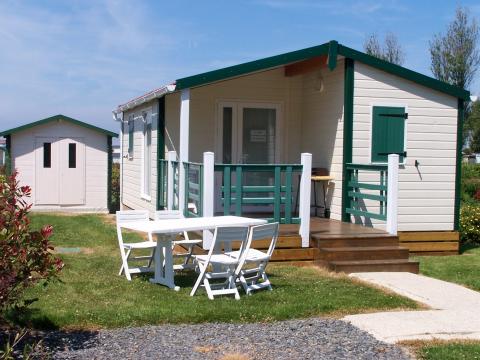 Chalet in Grandcamp maisy fr  6 •   mit Schwimmbad auf Komplex 