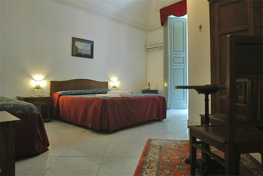 House in Naples - Vacation, holiday rental ad # 6333 Picture #0