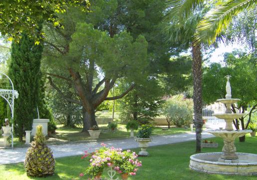 House in Fontvieille - Vacation, holiday rental ad # 6540 Picture #2 thumbnail