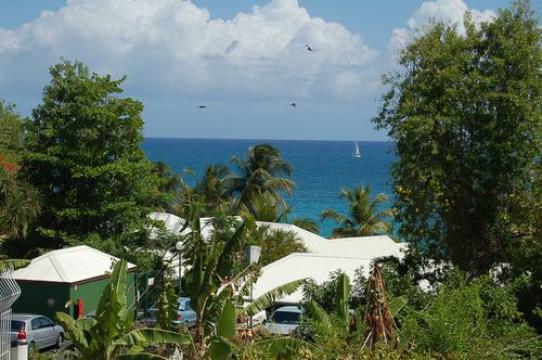 Bungalow in Le Gosier - Vacation, holiday rental ad # 7373 Picture #2
