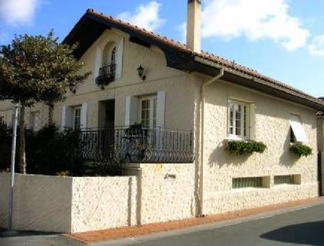 House in Soulac sur mer - Vacation, holiday rental ad # 7455 Picture #0