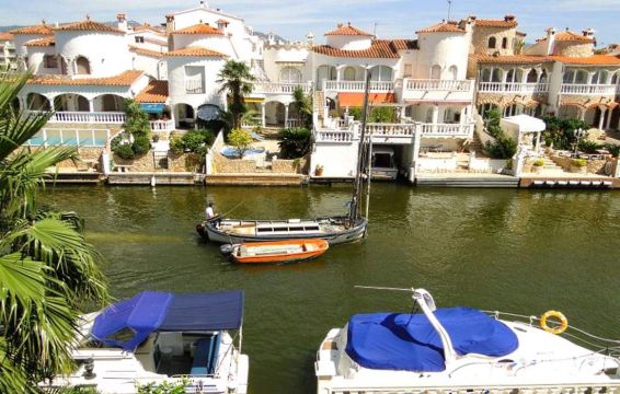 Apartamento en Empuriabrava - Detalles sobre el alquiler n8308 Foto n1