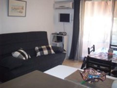 Flat in Cavalaire - Vacation, holiday rental ad # 8747 Picture #1 thumbnail