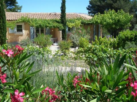 Gite in Aix-en-provence - Fuveau - Vacation, holiday rental ad # 8806 Picture #1