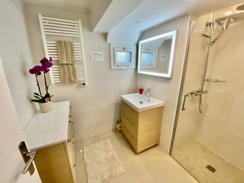 Haus in Antibes - Anzeige N  9056 Foto N10
