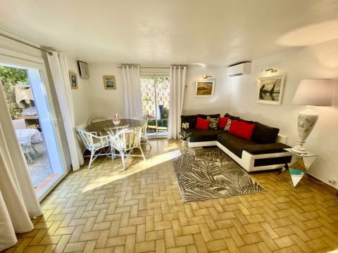 House in Antibes - Vacation, holiday rental ad # 9056 Picture #8