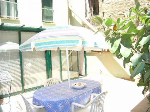 Flat in Barcelona - Vacation, holiday rental ad # 9230 Picture #0