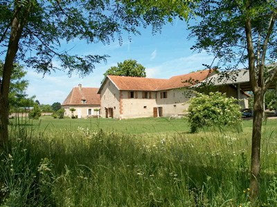 Chambre d'htes  Gannay sur loire pour  15 •   avec piscine prive 