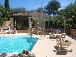 Flat in Roquefort les pins for   4 •   with private pool 