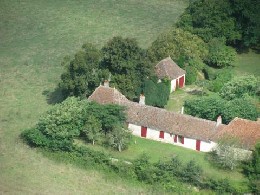 House in Cours de pile for   8 •   with terrace 