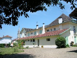 Maison  St jean de lier pour  15 •   avec piscine prive 