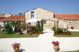 Gite  Saint aubin la plaine pour  8 •   4 chambres 